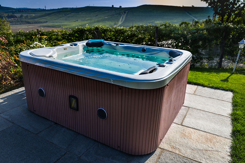 4 Easy Tips to Buy a Hot Tub