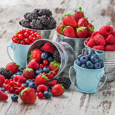 7 Antioxidant-rich Fruits to Fight Cancer